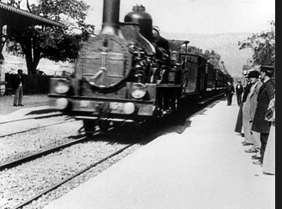 l arrivée d un train en gare de la ciotat - le train de la ciotat